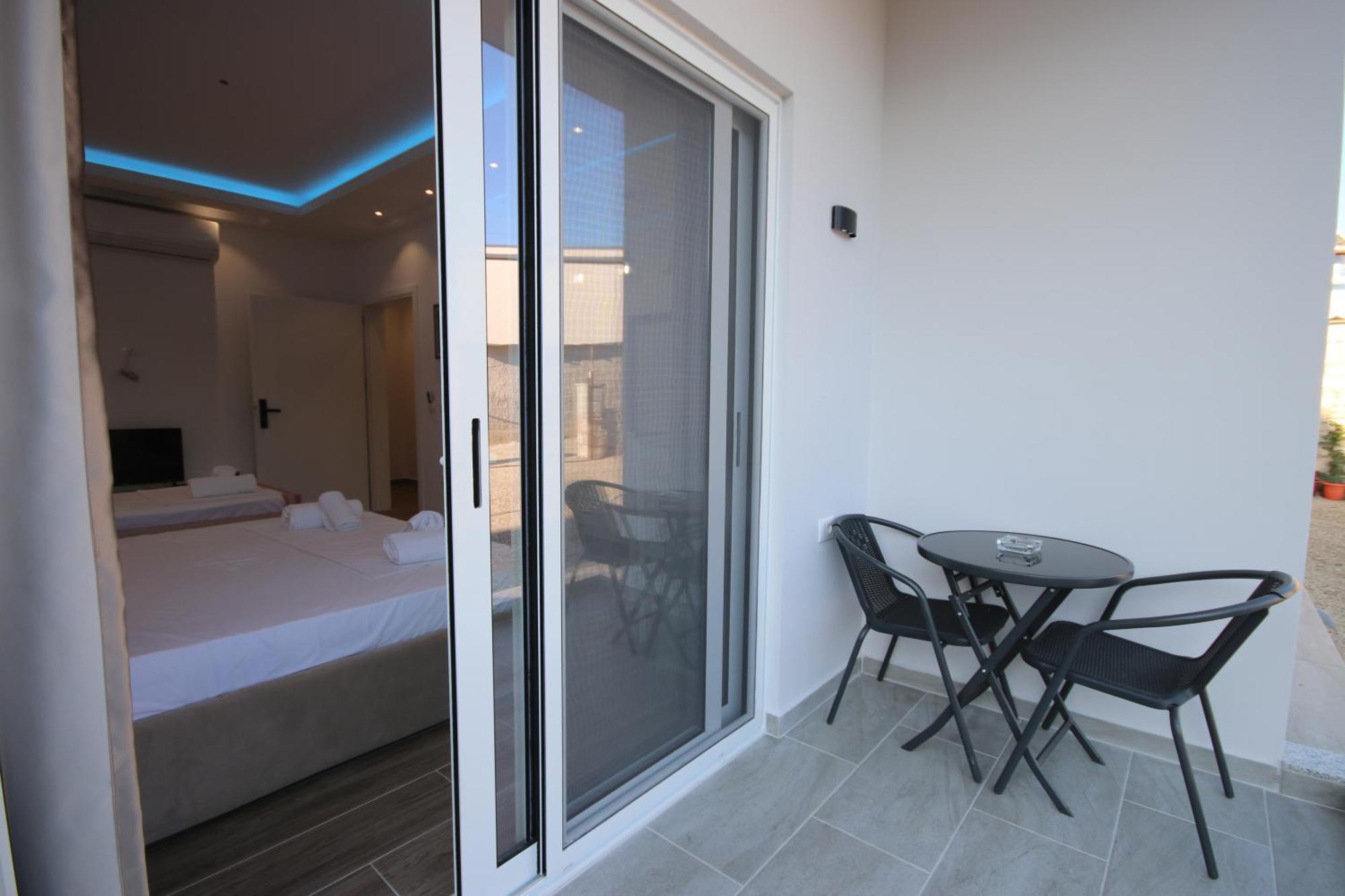Klea Rooms Himarë Extérieur photo