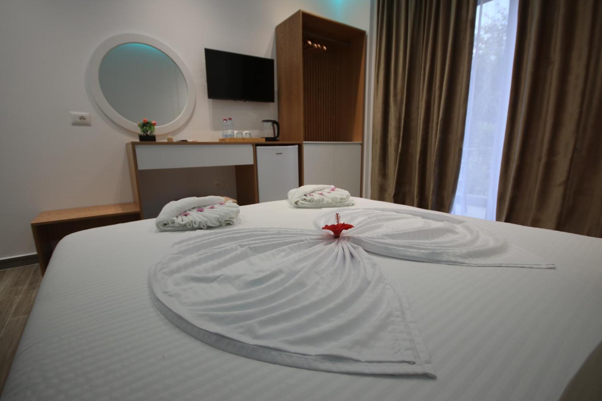 Klea Rooms Himarë Extérieur photo