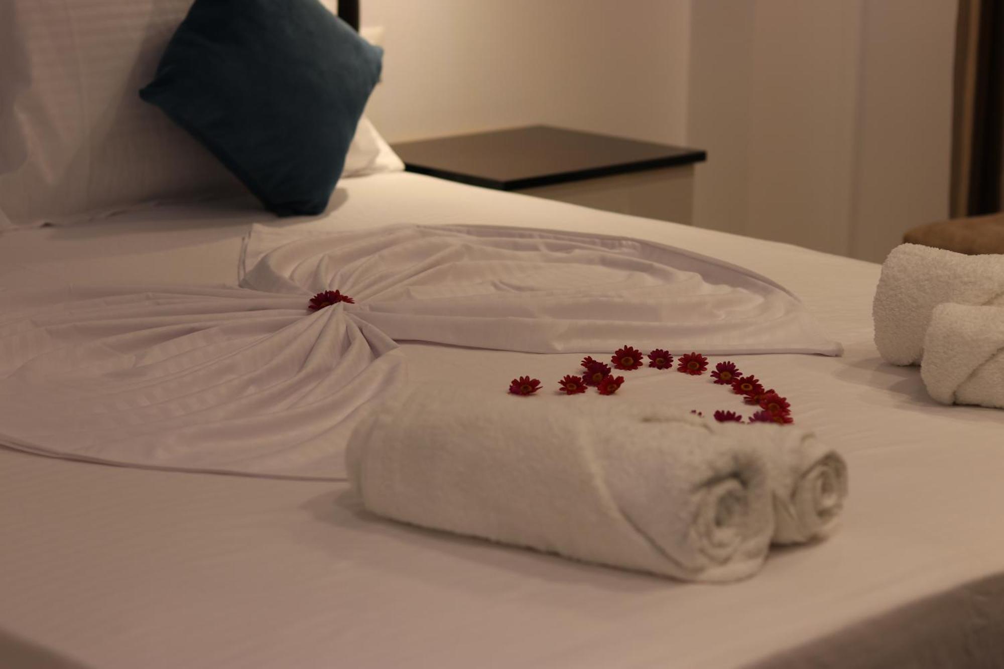Klea Rooms Himarë Extérieur photo