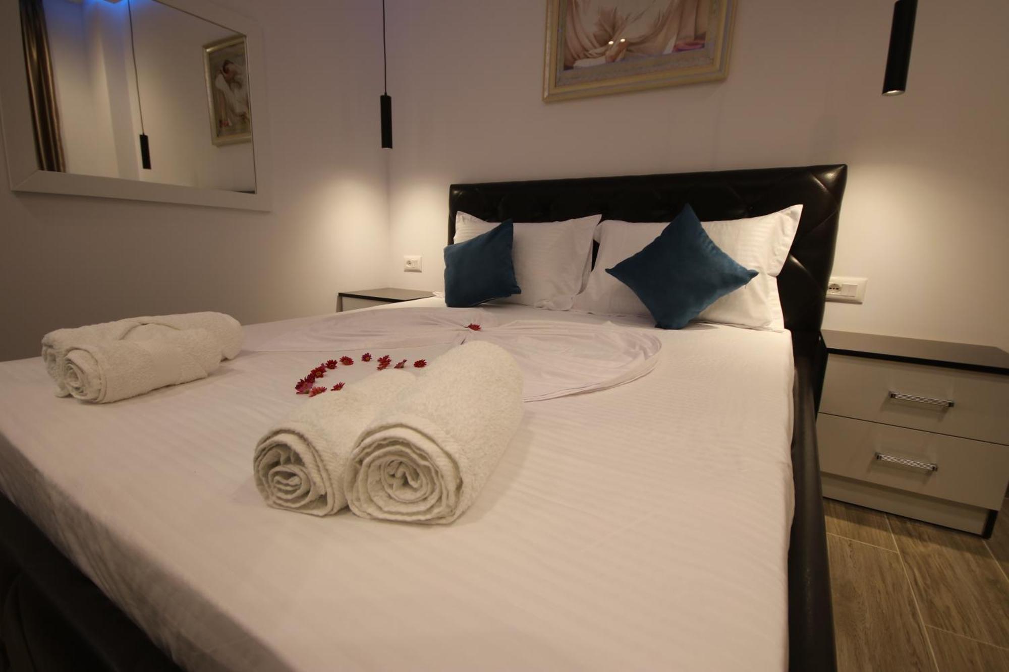 Klea Rooms Himarë Extérieur photo